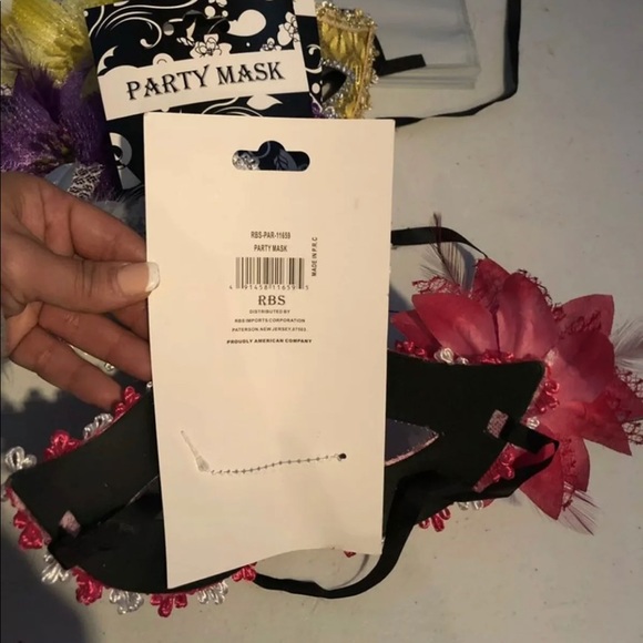 3~Party Mardi Gras Mask Plastic Purple,Hot Pink,Yellow with Ribbon to Adjustable - Picture 7 of 7